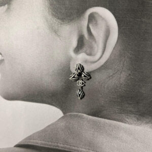 Victorian earrings with silver linning