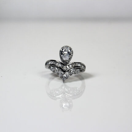 Simply radiant silver ring