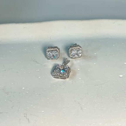 Frosted Luxe Pendant Set